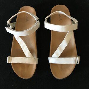 Cupid White Velcro Strap Sandals